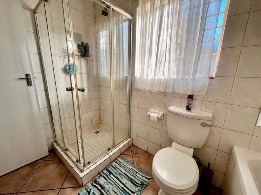 2 Bedroom Property for Sale in Cashan North West